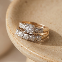Vintage Sparkling Gold Ring