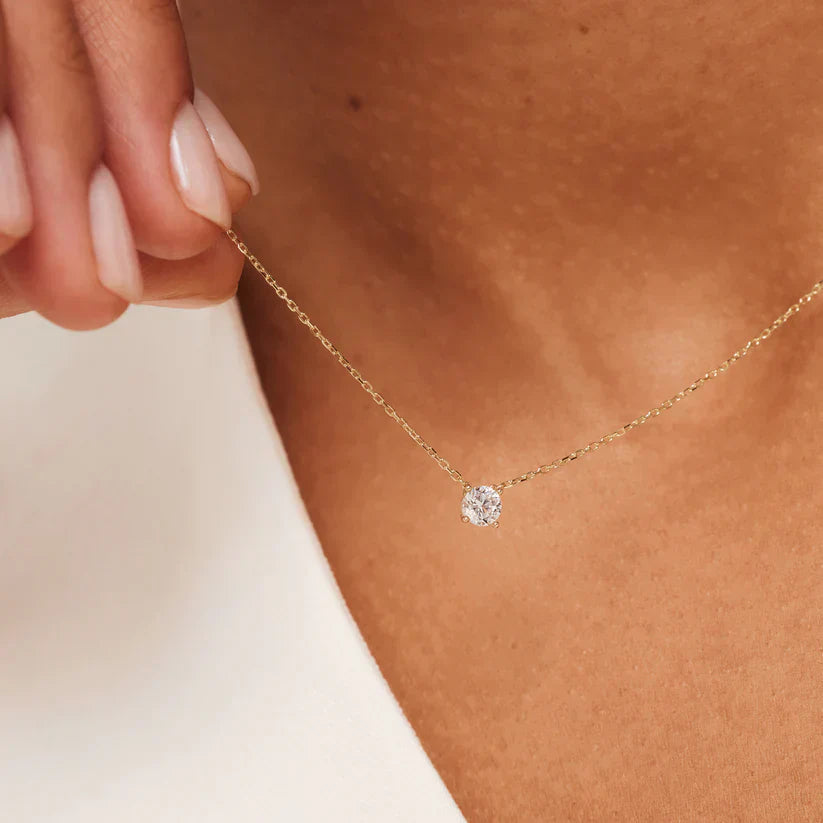 Cléa Moissanite Gold Stone Necklace