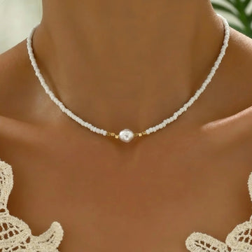 Minimal Turquoise and Pearl Necklace