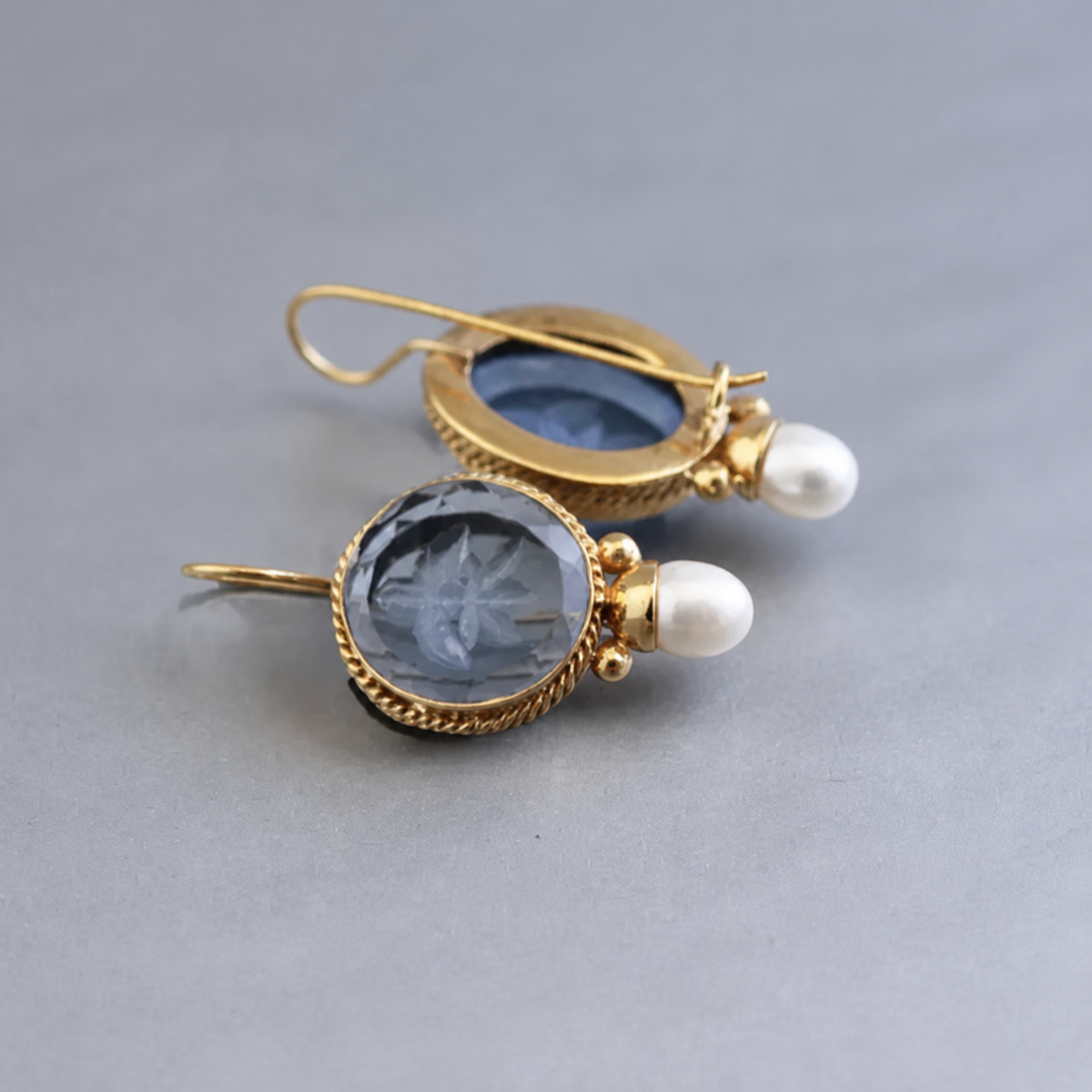 Classic Pearl Elegance Earrings