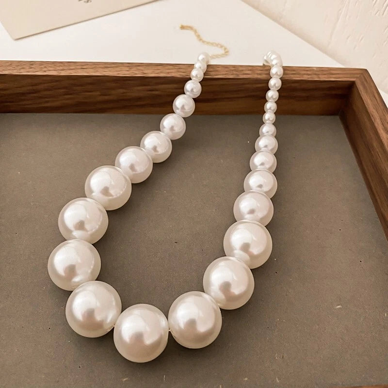 Classic Vintage Pearl Necklace